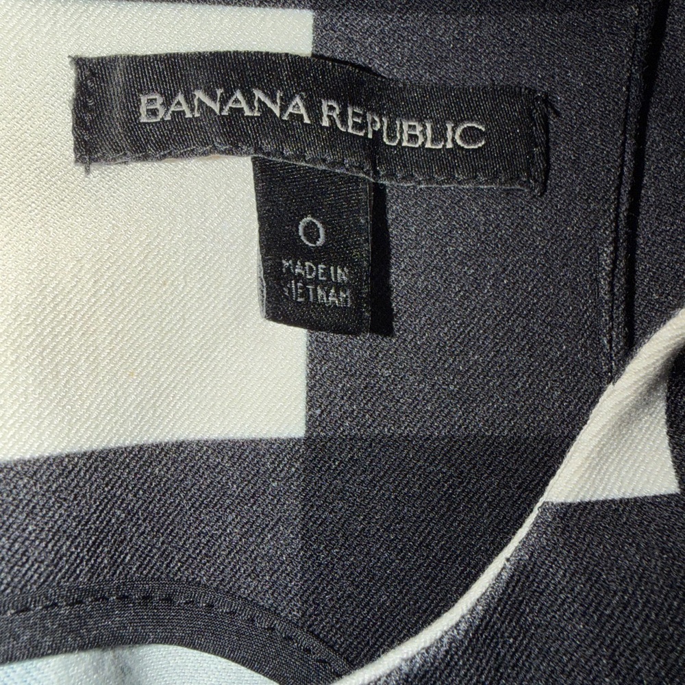 Banana Republic Black and White Gingham Midi Dress. Gently used. - Picture 2 of 7